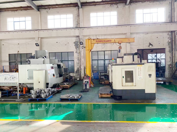  Vertical machining center